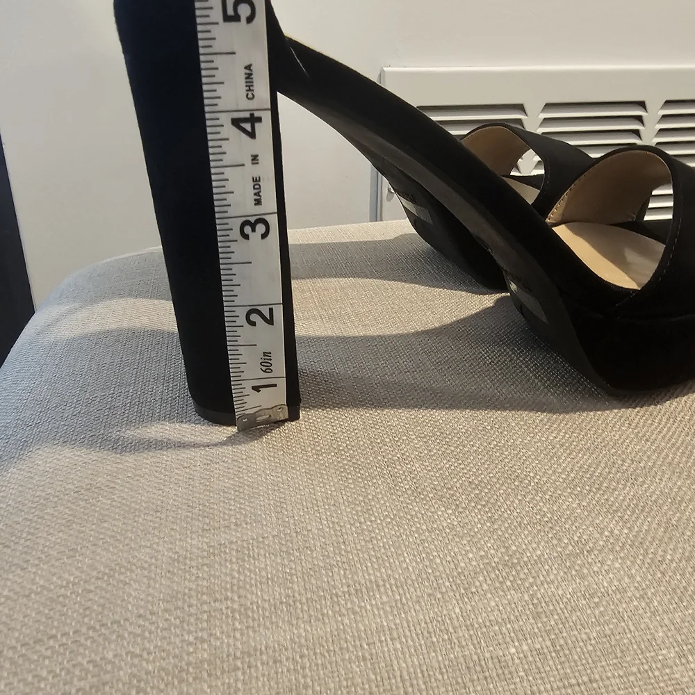 Dream Pairs Black Suede Platform Ankle-Strap Heels